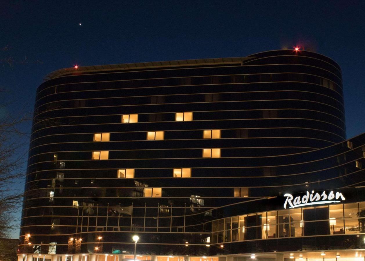 Radisson Hotel Vancouver Airport Richmond Exterior foto